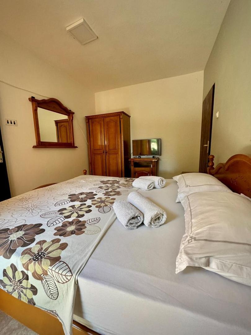 Casa Family Hotel Ulcinj Ngoại thất bức ảnh
