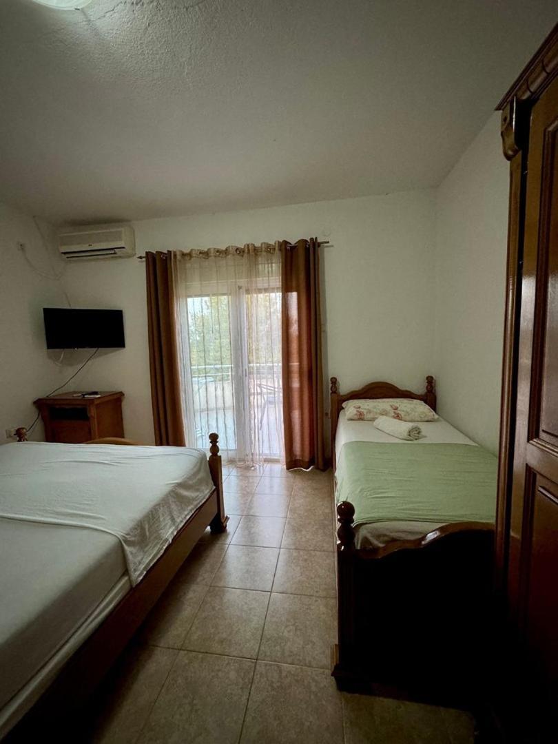 Casa Family Hotel Ulcinj Ngoại thất bức ảnh